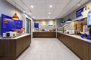 Holiday Inn Express & Suites Macclenny by IHG