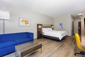 Holiday Inn Express & Suites Macclenny by IHG