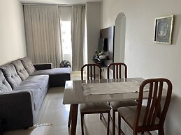 Apartamento perto de tudo em condomínio