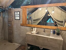 Curiol Boutique Hotel & Lounge