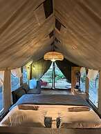 Curiol Boutique Hotel & Lounge