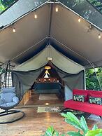 Curiol Boutique Hotel & Lounge