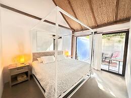 Curiol Boutique Hotel & Lounge