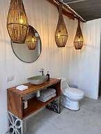 Curiol Boutique Hotel & Lounge