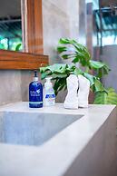 Curiol Boutique Hotel & Lounge