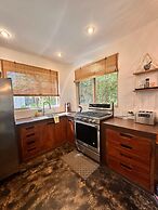 Curiol Boutique Hotel & Lounge