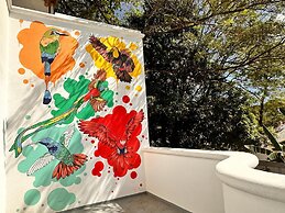 Curiol Boutique Hotel & Lounge