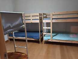 Room in Apartment - Bed 19 in a 6-bed Mixed Dormitory Room