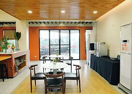 Travelbee Airport Inn