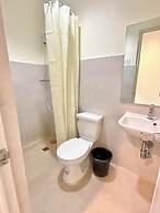 Travelbee Airport Inn