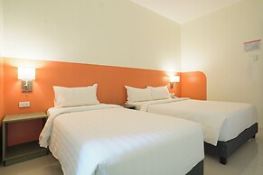 Travelbee Airport Inn