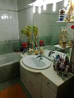 Room-bed 10 in a 6-bed Mixed Dormitory