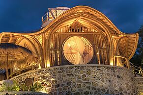 Camanta Penida - Adult Only