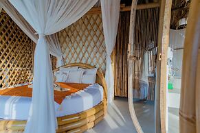 Camanta Penida - Adult Only