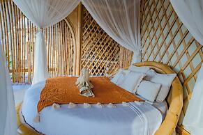 Camanta Penida - Adult Only