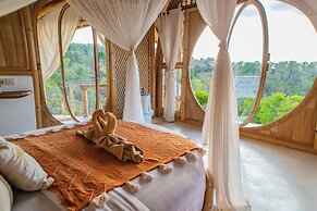 Camanta Penida - Adult Only