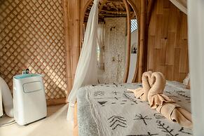 Camanta Penida - Adult Only