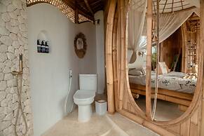 Camanta Penida - Adult Only