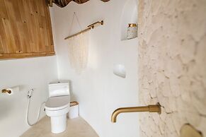 Camanta Penida - Adult Only