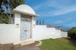 Camanta Penida - Adult Only