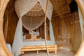 Camanta Penida - Adult Only