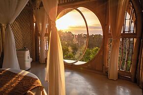 Camanta Penida - Adult Only