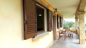 Primo Piano Appartamento Leccio