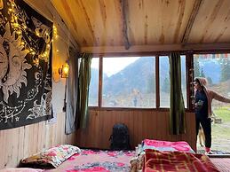 Zevibes Cafe & Homestay