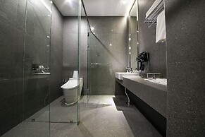 EPOCHE HOTEL
