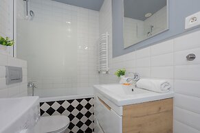 Apartment With Bath in Warsaw by Renters