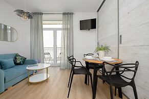 Apartment With Bath in Warsaw by Renters