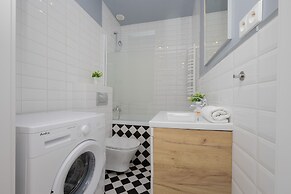 Apartment With Bath in Warsaw by Renters