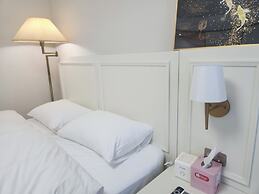 Daegu Dongseongro Star B&B Business Hotel