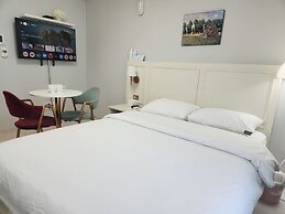 Daegu Dongseongro Star B&B Business Hotel