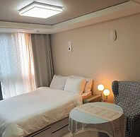 Daegu Dongseongro Star B&B Business Hotel