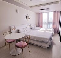 Daegu Dongseongro Star B&B Business Hotel