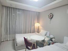 Daegu Dongseongro Star B&B Business Hotel