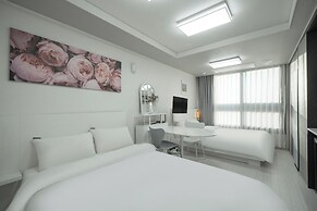 Daegu Dongseongro Star B&B Business Hotel