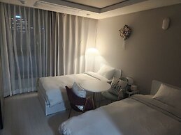 Daegu Dongseongro Star B&B Business Hotel