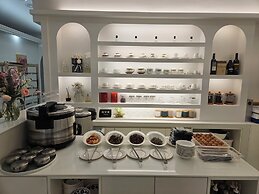 Daegu Dongseongro Star B&B Business Hotel