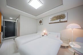 Daegu Dongseongro Star B&B Business Hotel