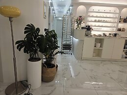 Daegu Dongseongro Star B&B Business Hotel