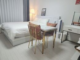 Daegu Dongseongro Star B&B Business Hotel