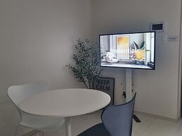 Daegu Dongseongro Star B&B Business Hotel