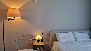 Daegu Dongseongro Star B&B Business Hotel