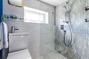 Grandeur Islington Home