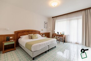 HOTIDAY Room Collection - Sorrento