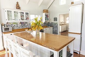 Red Coconut Self Catering