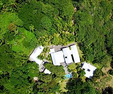 Red Coconut Self Catering