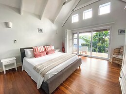 Red Coconut Self Catering